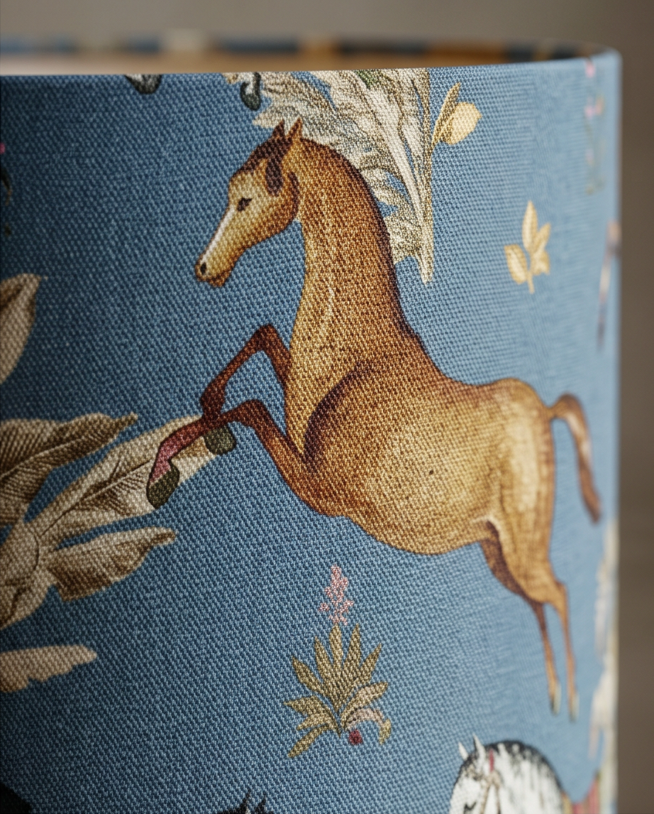 Lampă de masă „Galop” – Ediție Limitată