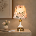 Lampa "Viață în Roz" – Eleganță și lumină ambientală