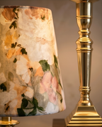 Lampa "Viață în Roz" – Eleganță statuară și design în serie limitată
