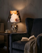 Lampa "Bujor Alb" – Arta catifelei și eleganța ceramicii