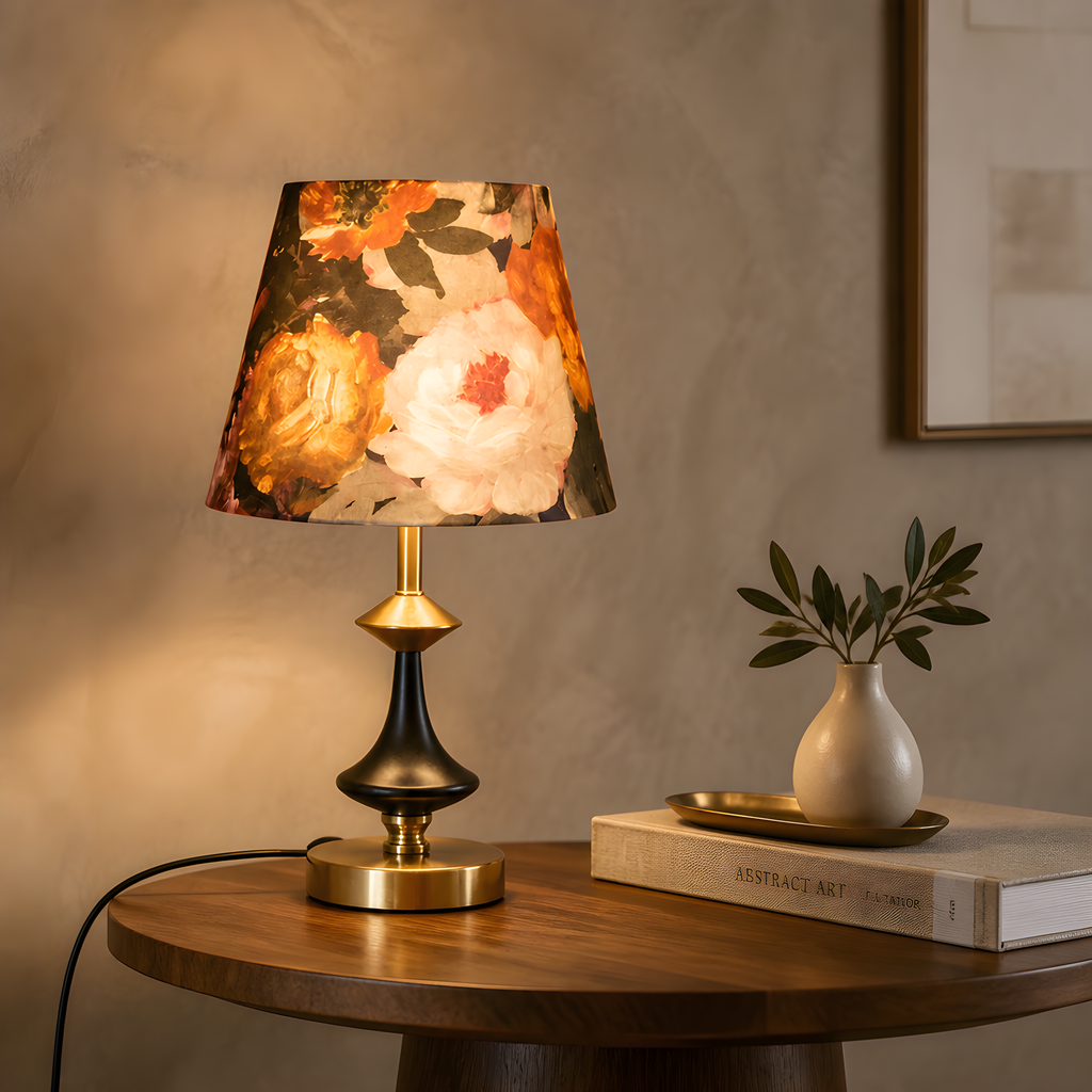 Lampa "Bujor Alb" – Artizanat și confort vizual