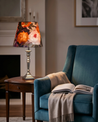 Lampa "Bujor Alb" – Eleganță tactilă și design contemporan
