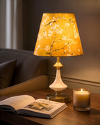Lampa „Grădină cu Bujori” – Rafinament auriu și lumină difuză