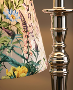 Lampa „Clopoțel” – Eleganță tactilă și design contemporan